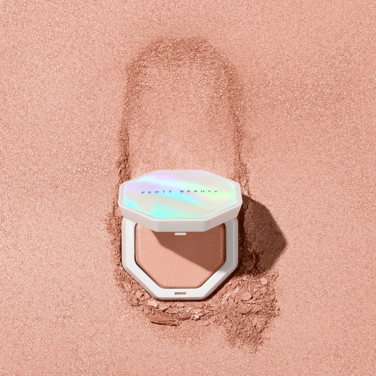 DEMI'GLOW HIGHLIGHTER (ILUMINADOR DE TEXTURA SEDOSA)